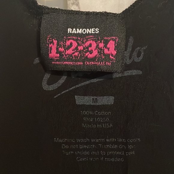 BRAVADO “Ramones” tank ! - Picture 3 of 5